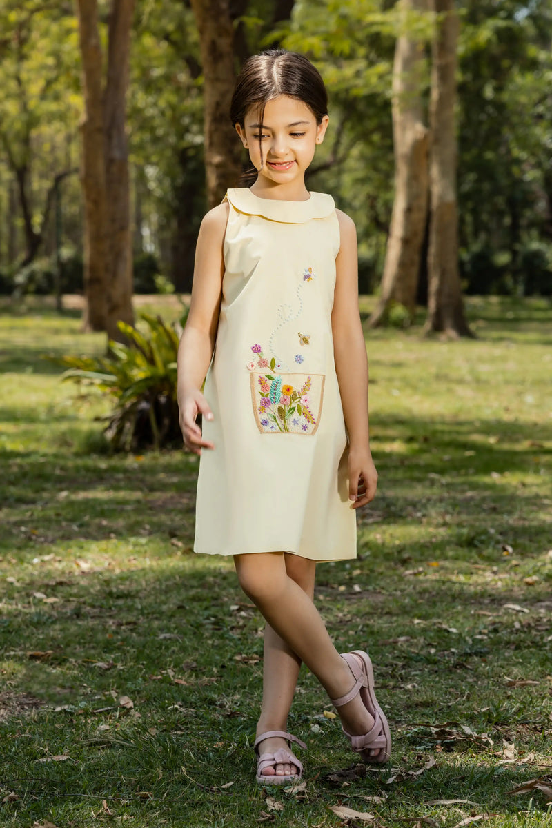 Honeycomb | Pure cotton dress with hand-embroidered floral pocket